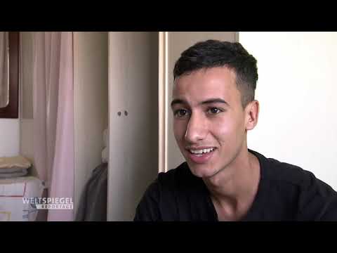 Weltspiegel-Reportage: Im Wartesaal der Nordafrikaner