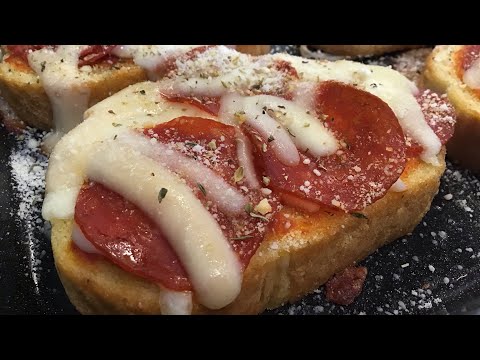 Garlic Bread  Pizza🍕
