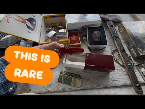 THIS IS WHY I LOVE FLEA MARKETS / ANTIQUING AT THE DAYTONA FL FLEA MARKET / SHOP WITH ME VIDEO