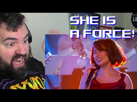 Singer first time reaction to RAYE - Oscar Winning Tears (LIVE)