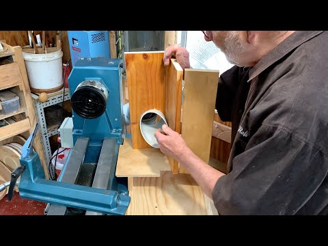 Richard Raffan setting up his new lathe