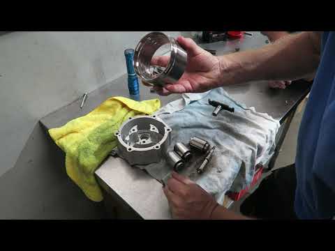 INSIDE A KRAFTWERKS SUPERCHARGER - Rotrex