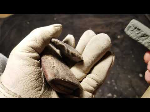 801 - Thinning With Pressure (mainly) Flintknapping 1/4