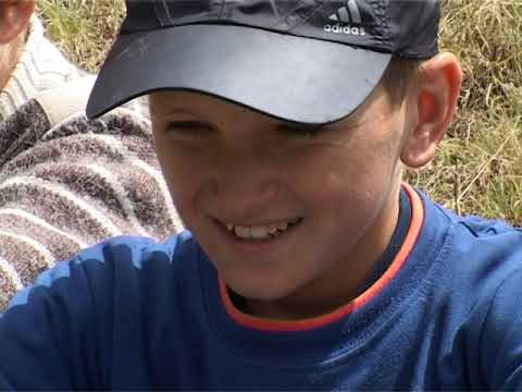 Чечня. Кенхи. Сенокос в горах. 2011 год.