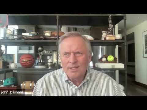 John Grisham on How He Outlines His Chapters While Writing