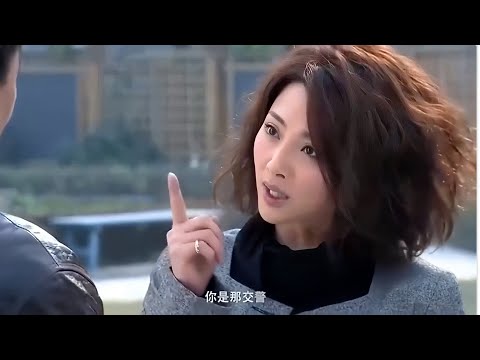 美女被开罚单恨死交警，哪料相亲对象就是他，见面笑死人！