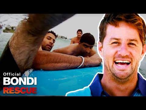 AWKWARD Lifeguard Rescue Makes Lifeguards Laugh