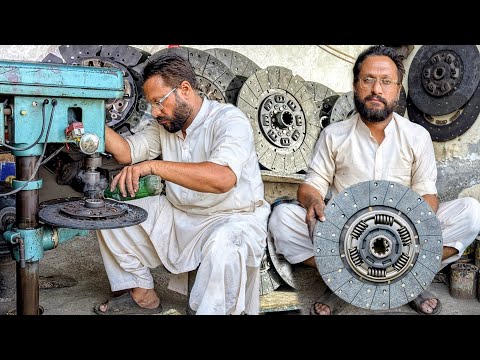 Amazing Technique Expert Young Man Repair Old Truck Clutch Plate With Basic Tools Pakistani Mechanic