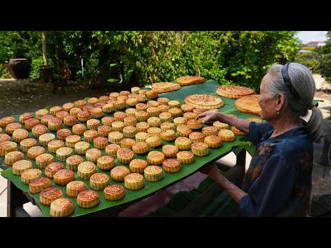 Grandma bakes 500 mooncakes to celebrate the traditional Chinese Mid-Autumn Festival