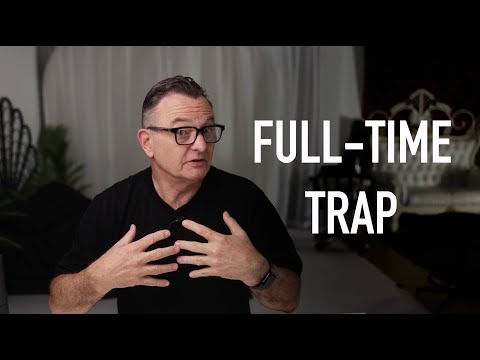 Should You Go Full-Time in Photography? (The Truth No One Tells You)