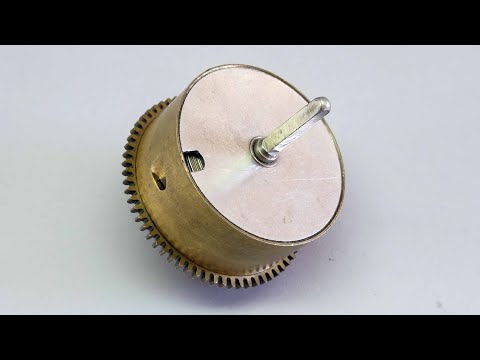 022 Bushing a clock mainspring barrel using the traditional workholding technique, the boxwood chuck