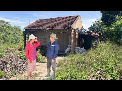 Elderly Woman Living Alone Bursts Into TEARS EMOTIONALLY After Strangers Clean Her Home