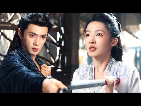 The prince lost memory, mistook Cinderella for enemy,threatened with knife. she woke him with blood.