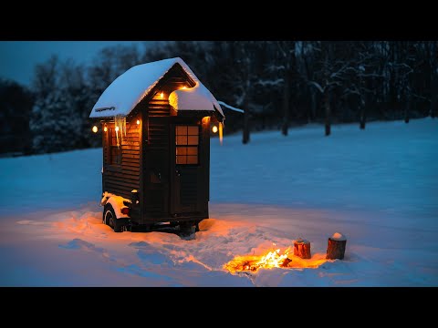 Staying In The Worlds Smallest Tiny House During Snowstorm (19sqft)