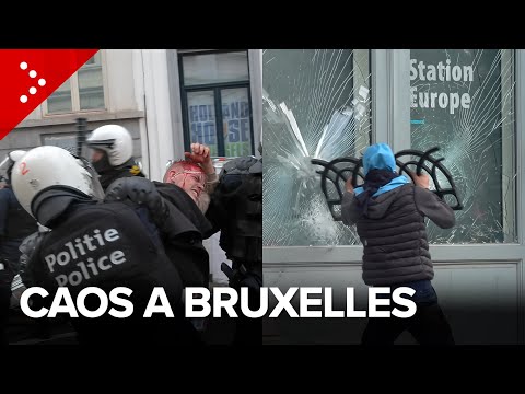 Brussels' European Quarter plunges into chaos as farmers clash with police over EU policies