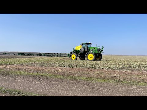 1.04.2022. Захист озимого ріпаку від прихованохоботника. Внесення інсектициду Фастак.