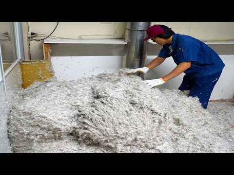 The process of making Japanese lightweight and warm down comforters.