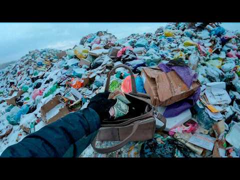 FREEZING Cold Dump! Found CASH in the Trash!