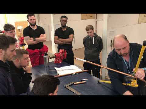 How to perform a Centre to Centre copper pipe bend