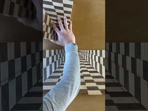 Making an optical illusion guitar