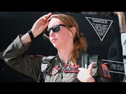 Female Pilots Fly the T 38 Talon Twinjet Supersonic Jet Trainer