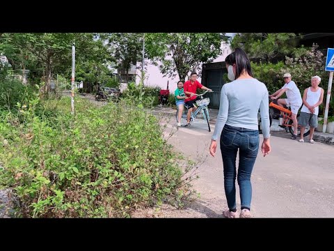 Neighbors' Unexpected Action After Not Believing We Cleaned Their Sidewalks for Free