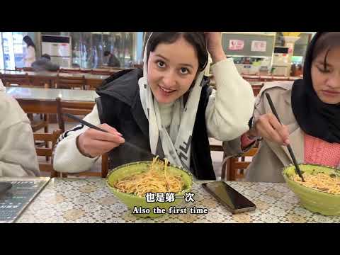 六名阿富汗女孩抵達中國雙一流重點大學報到，不敢相信眼前一切，快打一下我讓我知道這不是在做夢！