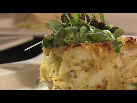 I Asked a Restaurant Chef 👨🍳 for this Recipe | The Best Crab Cakes 🦀 (IMO)