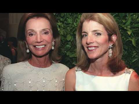 Dead at 85, Lee Radziwill Left Her Whole Fortune to Just One Person