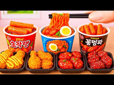 Korean Street Food Feast 🍜🍗Samyang Ramen with Tteokbokki & Spicy Fried Chicken 🍡Teeny Kitchen