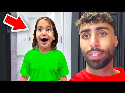 KLEINER JUNGE Besucht NADER JINDAOUI  🏠