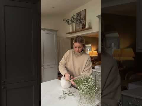 Love these little moments of joy that elevate everyday ✨ #momentsofjoy #freshflowers #homeinteriors