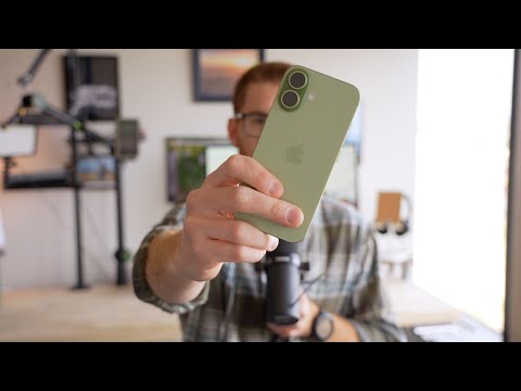 Why I Downgraded to the iPhone 17 (And Didn't Look Back)