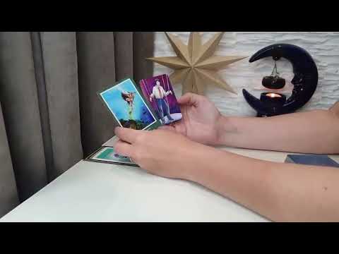 Кто Тебя любит и страстно ЖЕЛАЕТ, аж летят искры⁉️💥💥💥 #раскладтаро #тыион #гадание