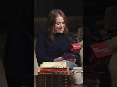 Penn Badgley hates EVERYTHING Joe Goldberg and Dan Humphrey read