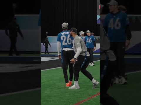 Rockin' the 🎙️ at practice #probowl