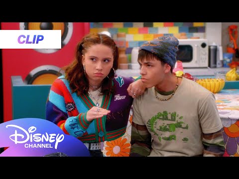 Electric Bloom Faces a Musical Dilemma! 😱💍 | @disneychannel