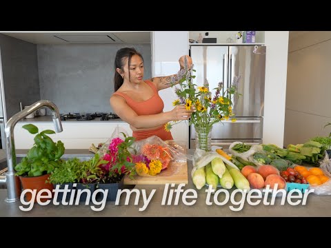 getting my life together living in NYC (farmers market, running, shopping, cooking, beyonce concert)