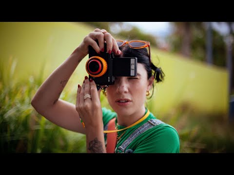 A Creative Flash Photography Demonstration Using The KEKS KF-01