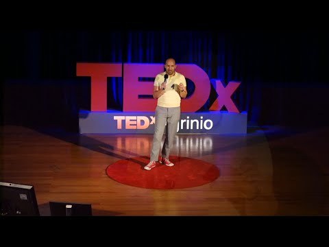 Τα όρια είναι αγκαλιές | Μάριος Μάζαρης | TEDxAgrinio
