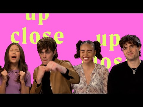 Avatar: The Way of Water cast on dad jokes, underwater training and fangirling over Zoe Saldaña