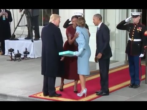 Obamas Welcome Trumps To White House