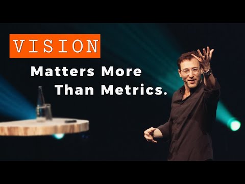 The WRONG MINDSET Is Hurting Your Business | Simon Sinek