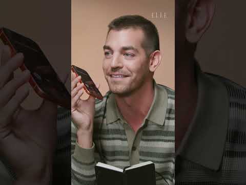 #MattRogers pretends to be stuck at the TODAY show.