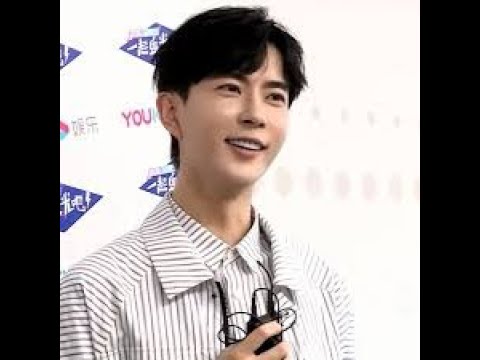 于朦胧 Yu Meng Long  -【于朦胧直播】2019.12.09  做客 ‘’优酷直播间‘’  聊新剧《青春抛物线》 送现场粉丝鸡腿和鸡腿帽