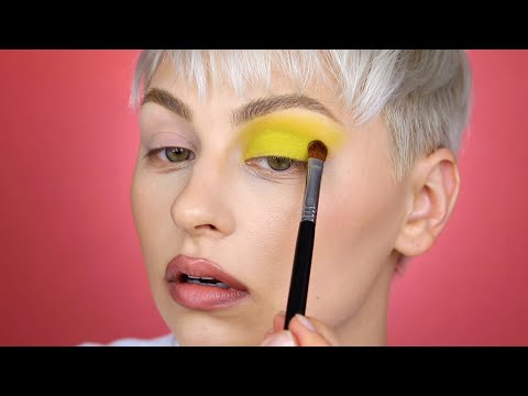 Sometimes I only wear one eyeshadow, cause..it's baller