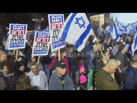Protesters in Tel Aviv demand PM accepts state commission of inquiry into October 7 attack