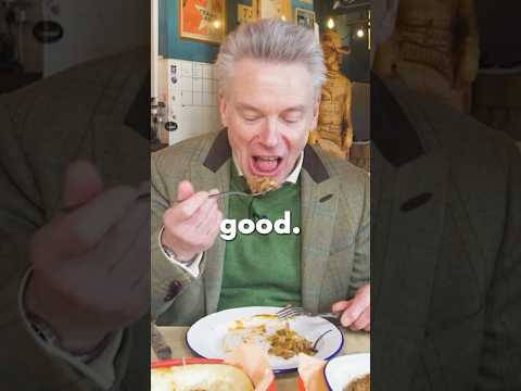 British Grandad tries Frito Pie for the first time!