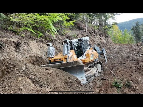 LIEBHERR 746 dozer ile yeni yol yapımı   #bulldozer #dozer #işmakinaları #liebherr#komatsu#keşfet