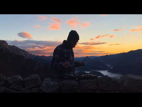 Chillhouse Mix , A Cold Sunrise Set By Jai Cuzco